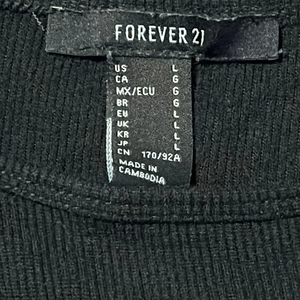 Forever 21 Ribbed Crop Top - Picture 4 of 4
